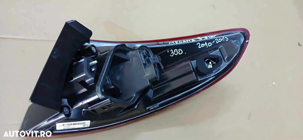 Stop stanga Renault Megane break 2010-2013 - 4
