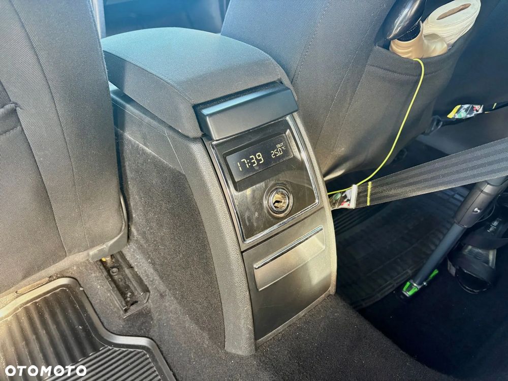 Skoda Superb 2.0 TDI Ambition - 21