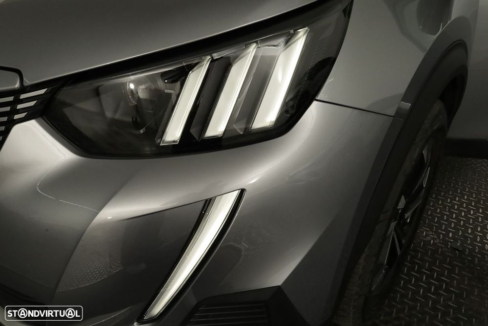 Peugeot e-2008 50 kWh GT - 7