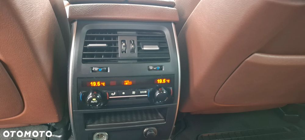 BMW 5GT 535d - 11