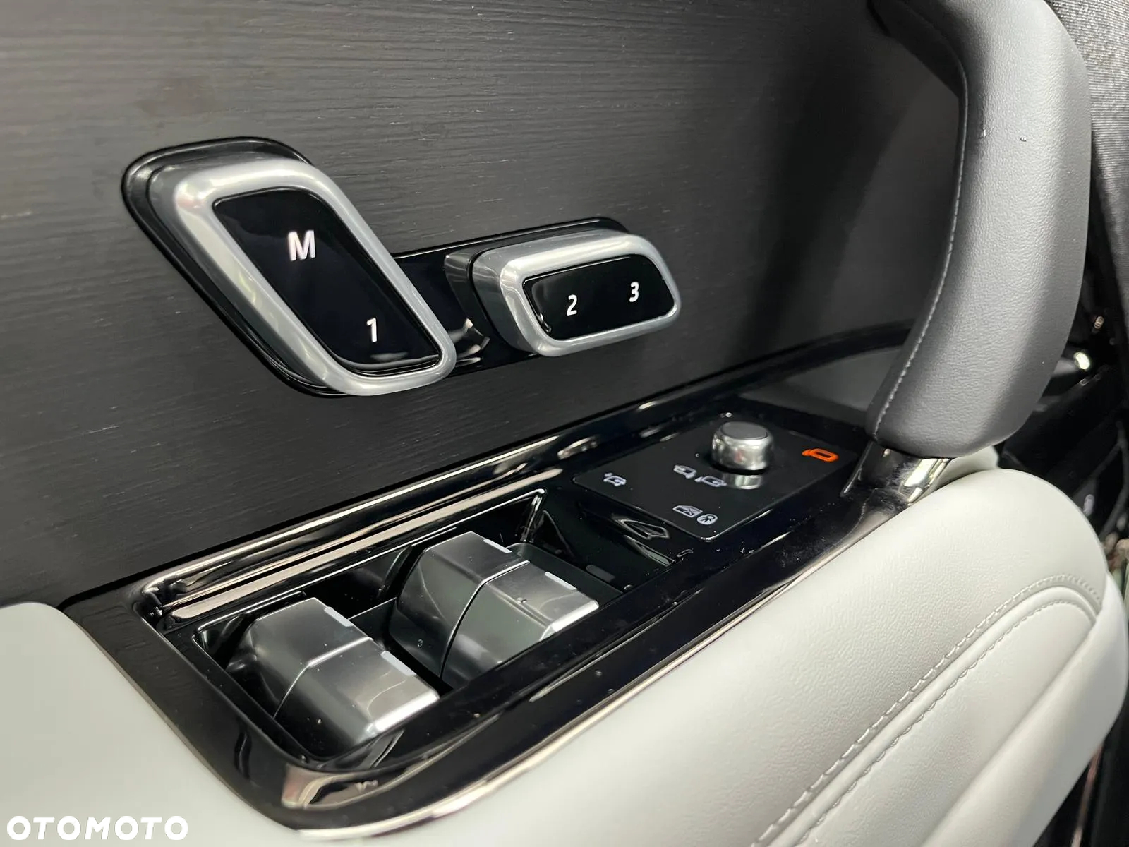 Land Rover Range Rover Sport - 17