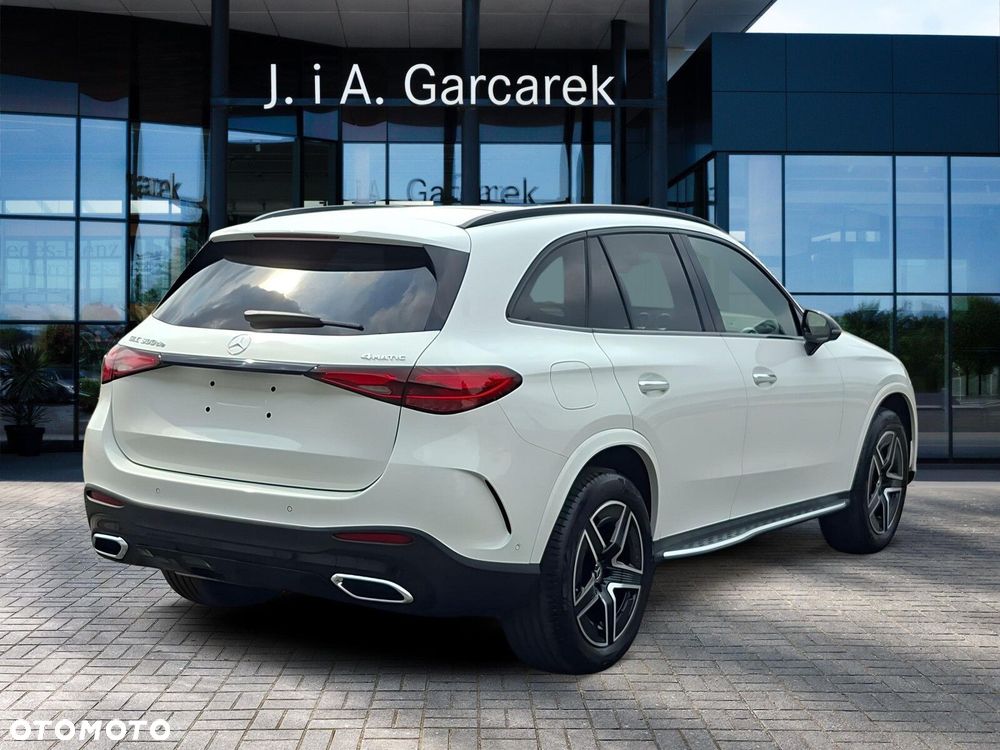 Mercedes-Benz GLC - 6