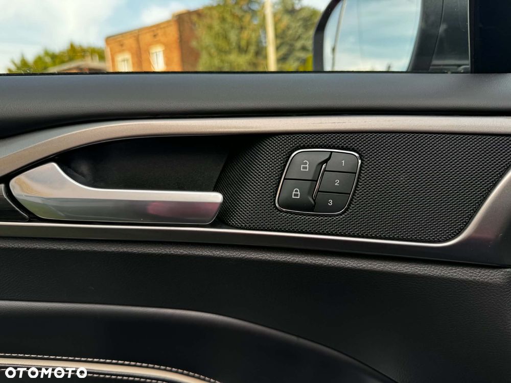 Ford Mondeo - 14