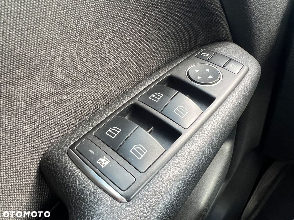 Mercedes-Benz Klasa B 200 (BlueEFFICIENCY) 7G-DCT - 17