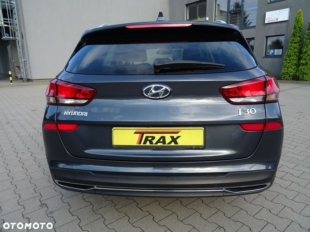 Hyundai i30 1.0 T-GDI Smart - 10