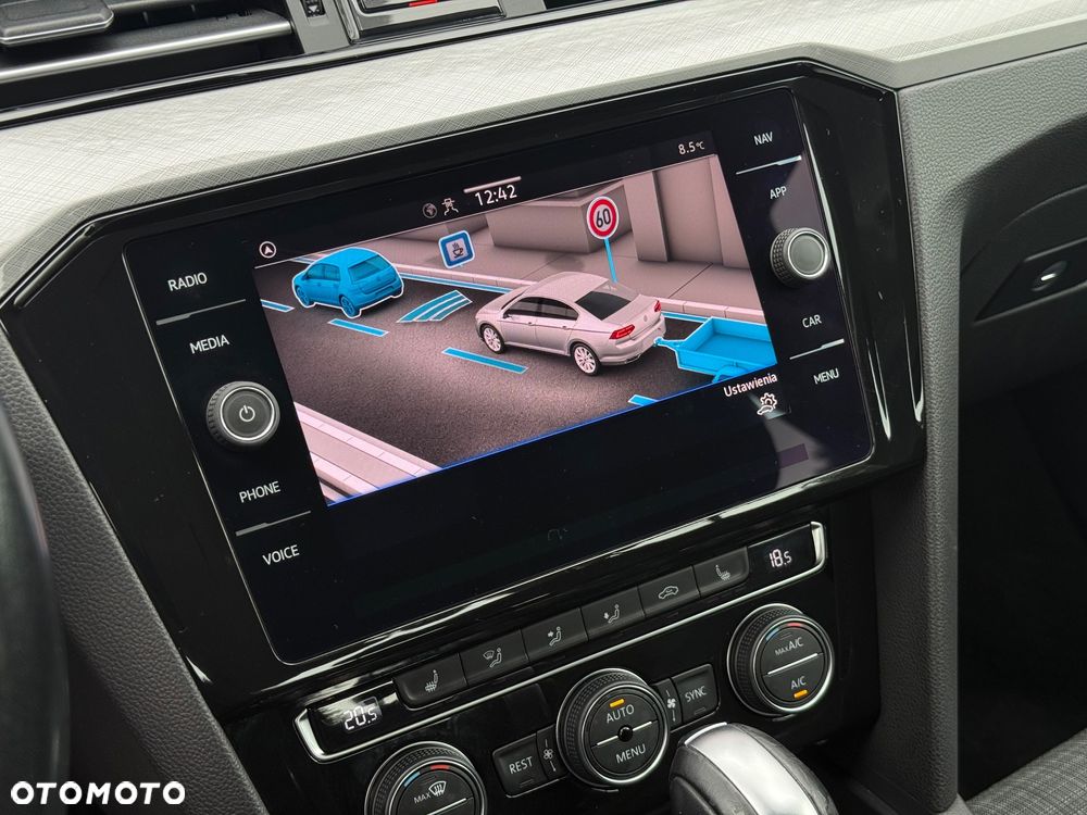 Volkswagen Passat 2.0 TDI EVO Business DSG - 10