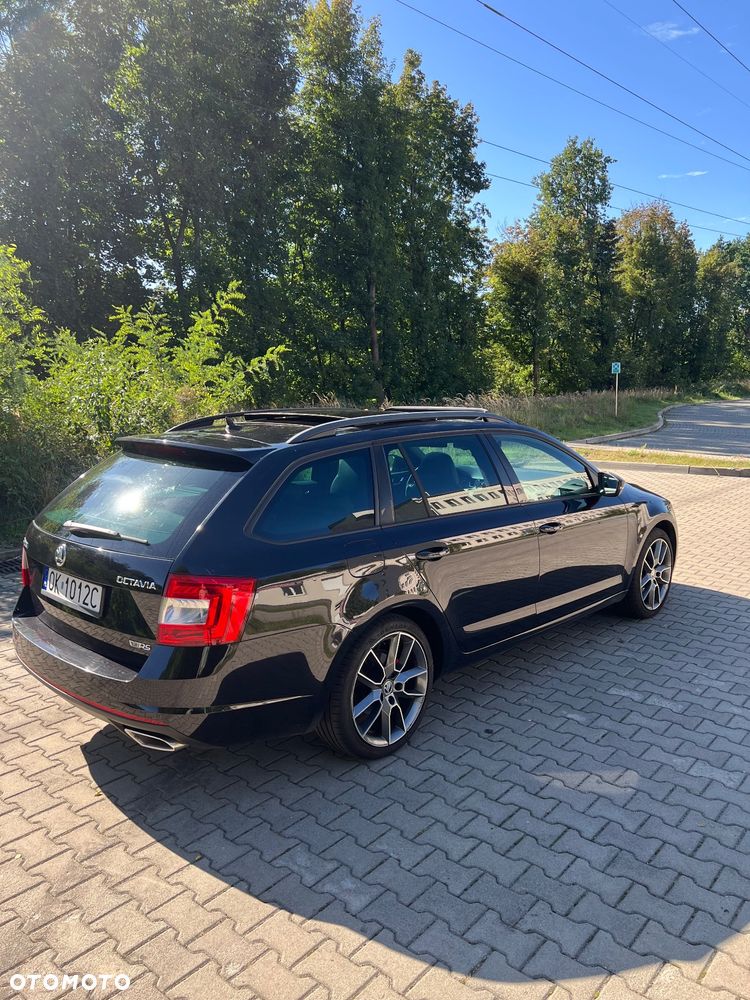 Skoda Octavia 2.0 TDI RS DSG - 1