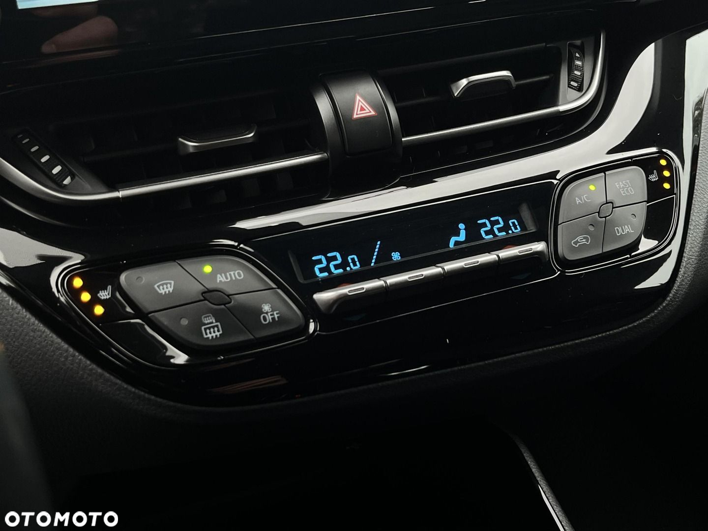 Toyota C-HR - 22