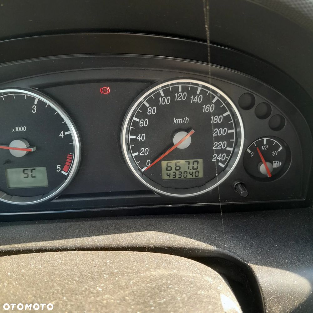 Ford Mondeo 2.0 TDDi Trend - 5