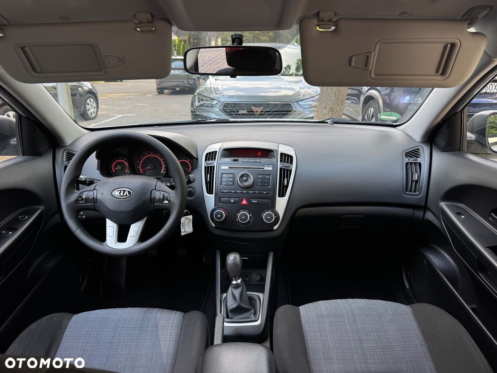 Kia Ceed 1.4 CVVT Attract - 7