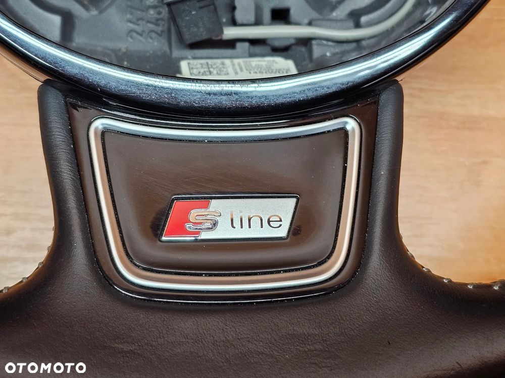 KIEROWNICA SKÓRA SKÓZANA AUDI A4 B8 S-LINE Z ŁOPATKAMI - 4
