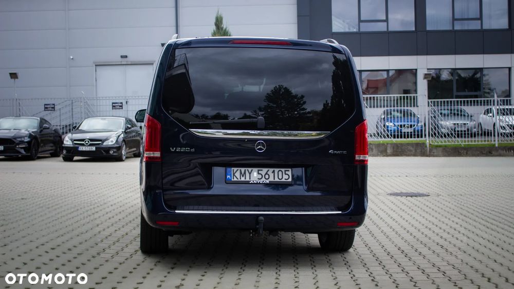 Mercedes-Benz Klasa V 220 d 4-Matic 9G-Tronic - 15