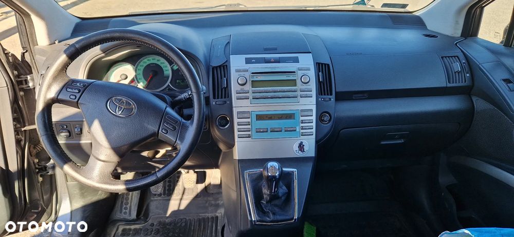 Toyota Corolla Verso 1.8 Sol - 7