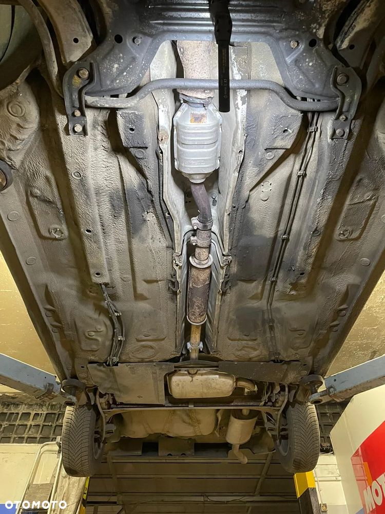 Volkswagen Passat - 28