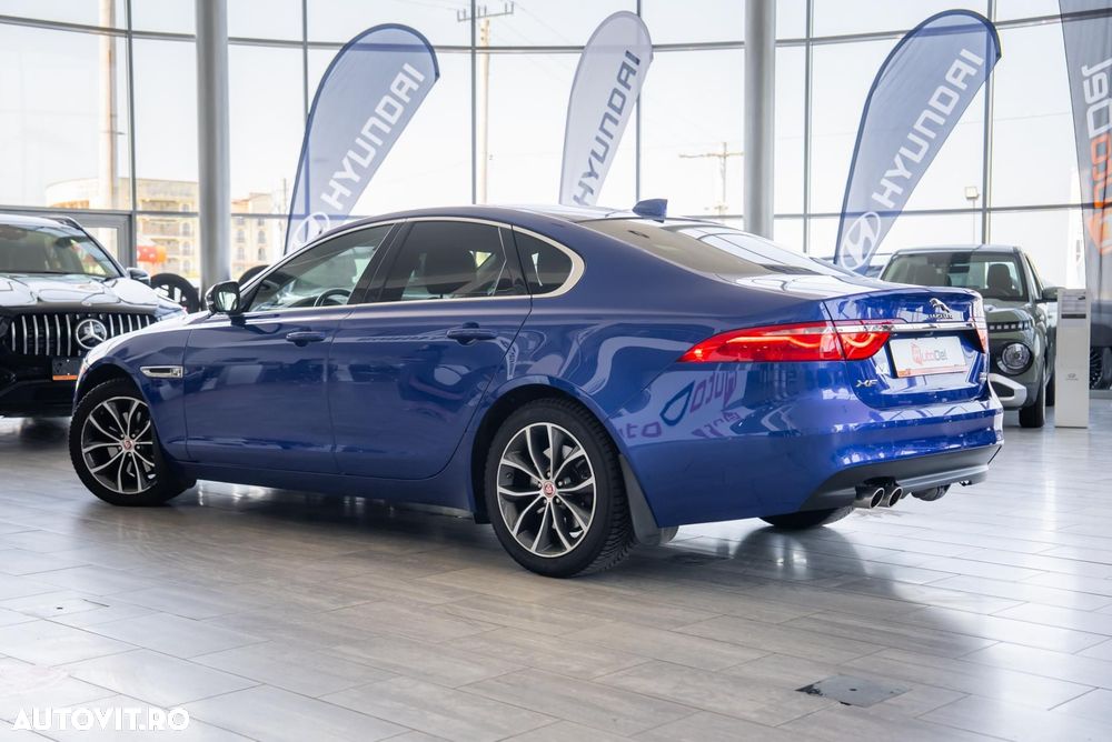 Jaguar XF 20d AWD Prestige - 16