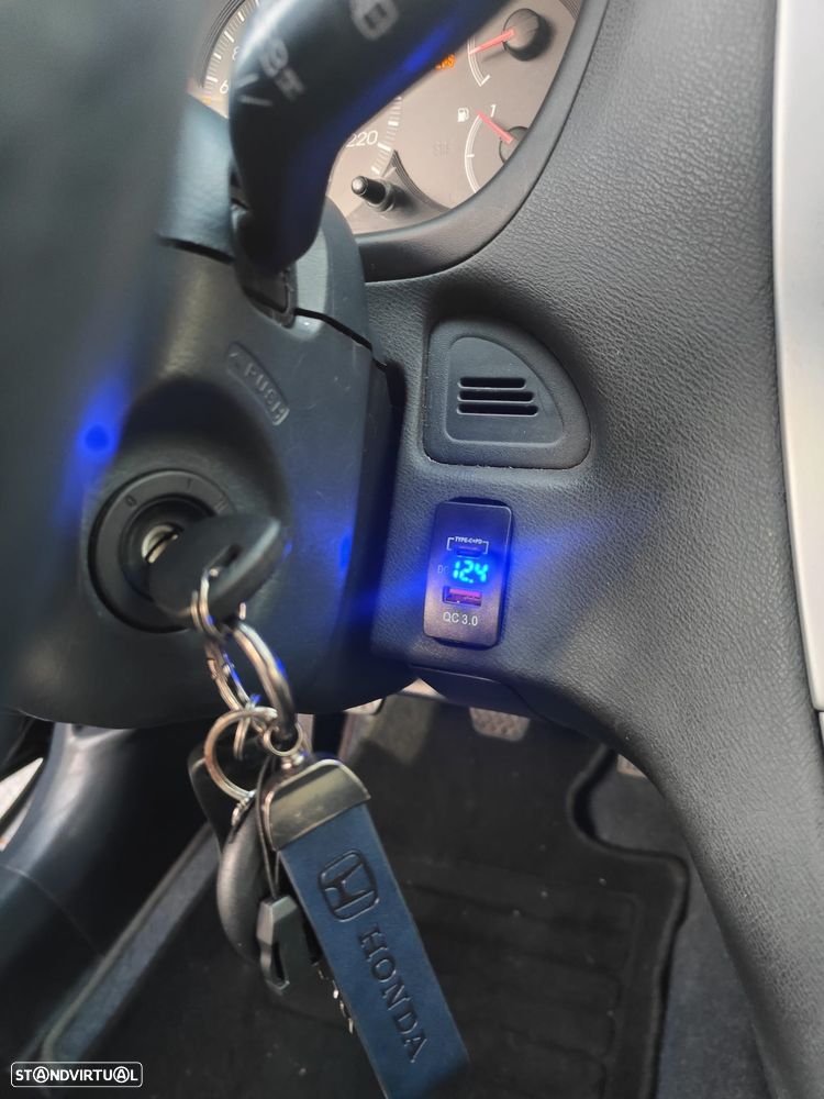 Honda Civic 1.4 LS - 9