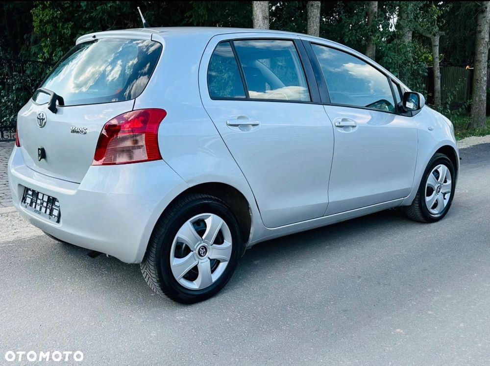 Toyota Yaris 1.3 Luna - 3
