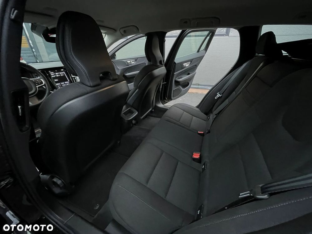 Volvo V60 D4 Geartronic Summum - 21