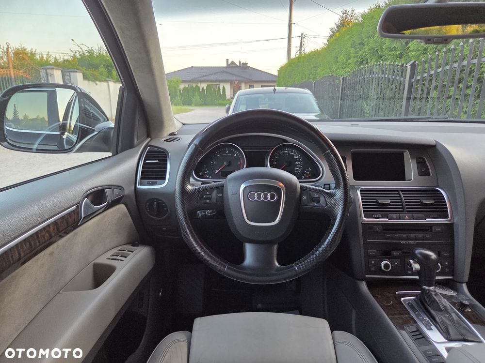Audi Q7 - 13