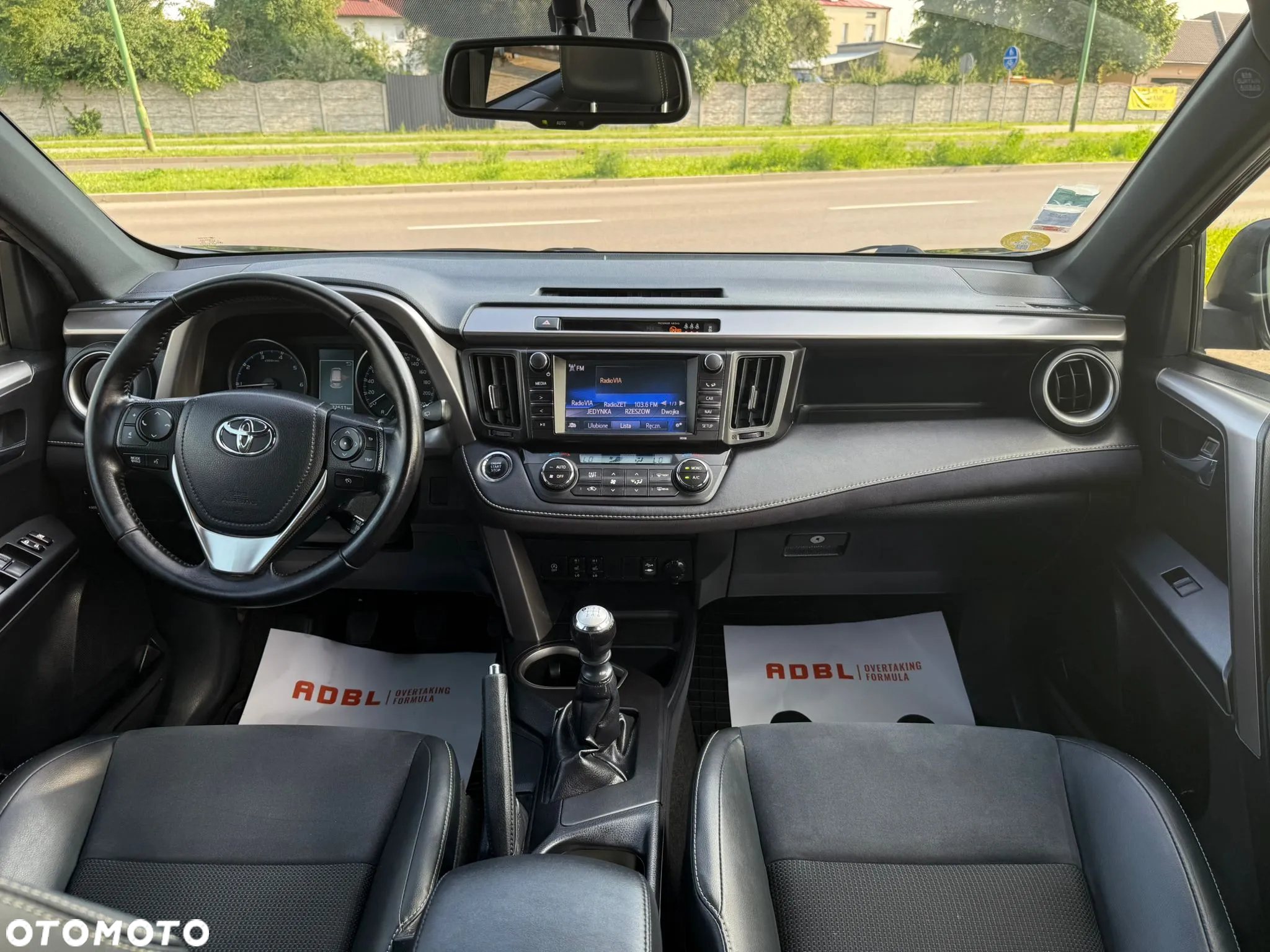 Toyota RAV4 2.0 D-4D Premium 4x2 - 9