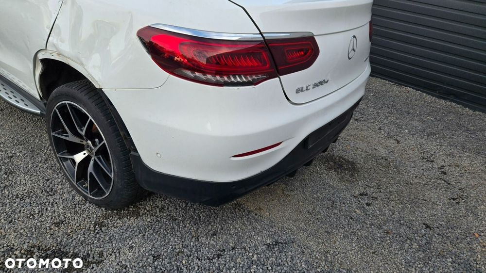 Mercedes-Benz GLC - 33