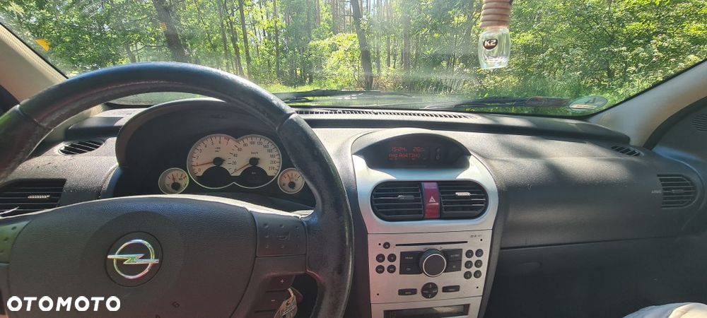 Opel Corsa - 8