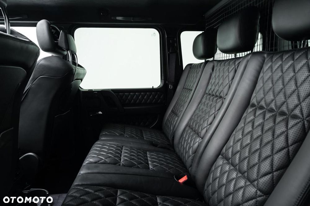 Mercedes-Benz Klasa G AMG 65 AMG SPEEDSHIFT 7G-TRONIC - 13