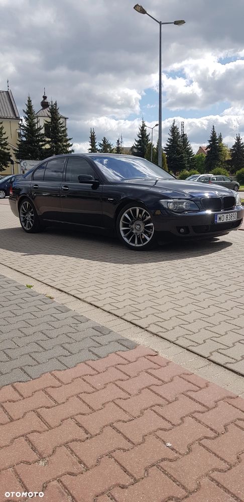 BMW Seria 7 - 12