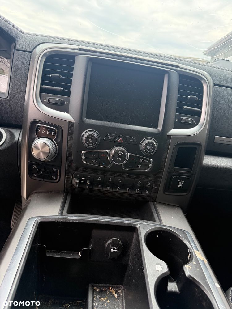 Dodge RAM 5.7 4x4 - 17