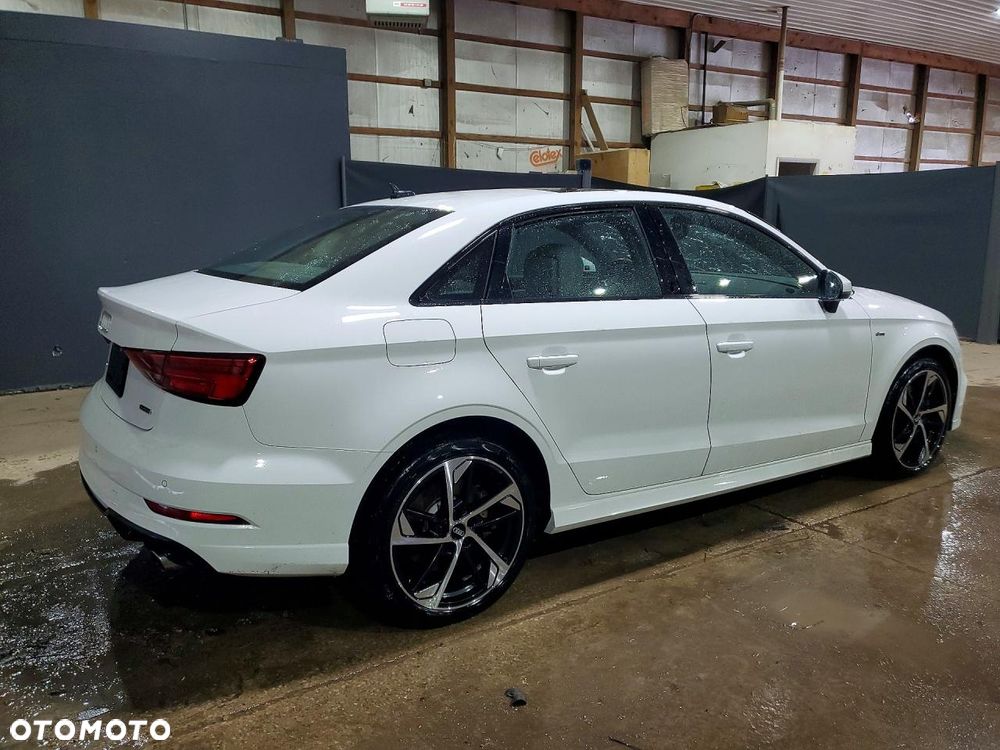 Audi A3 Sportback - 4