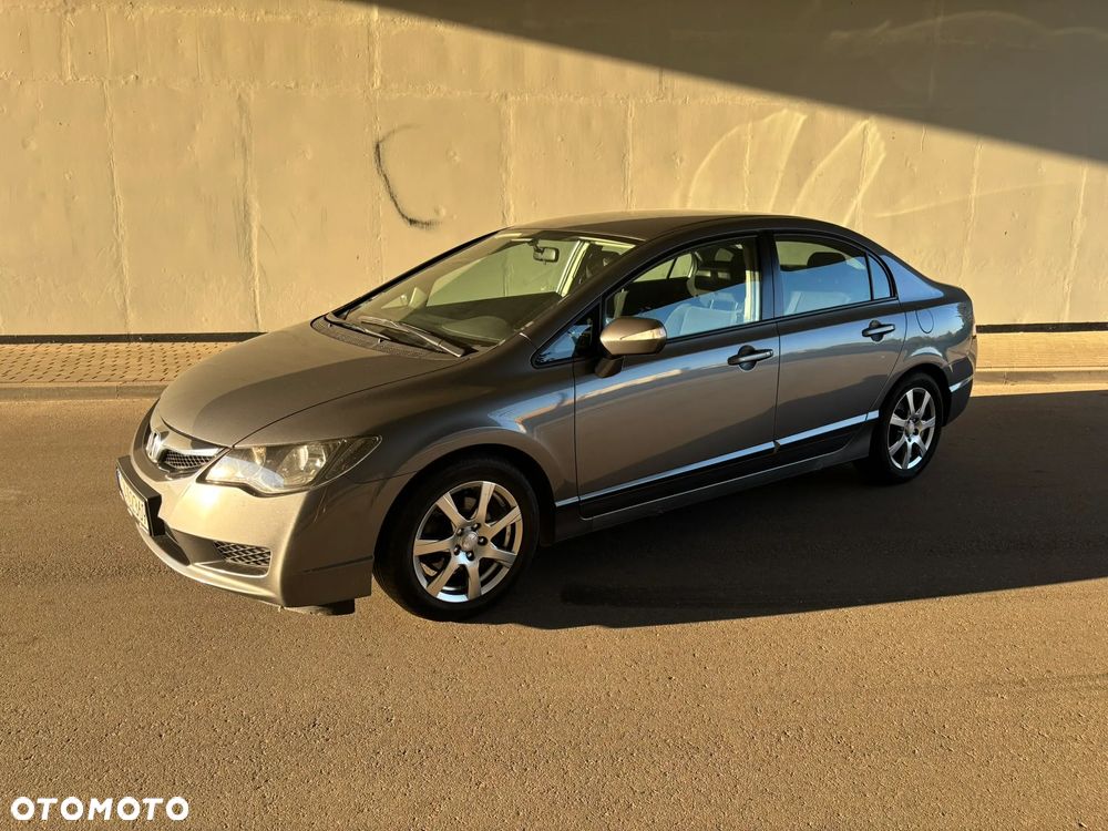 Honda Civic 1.8 Comfort - 1