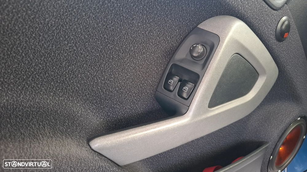 Smart ForTwo Coupé cdi softouch passion dpf - 24
