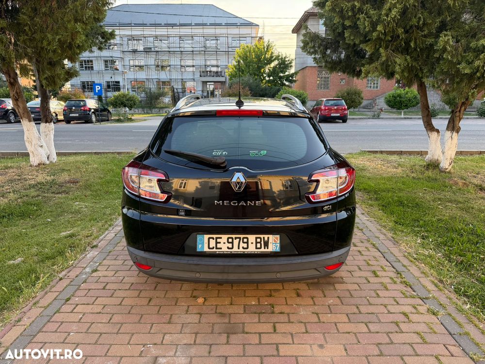 Renault Megane ENERGY dCi 110 Start & Stop Bose Edition - 8