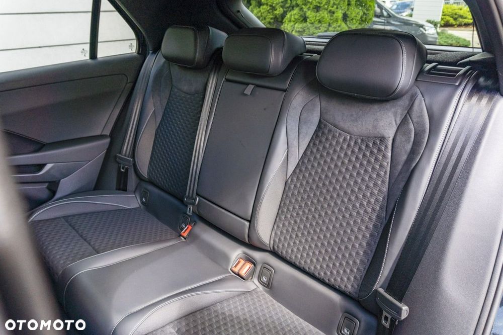 Volkswagen T-Roc - 21
