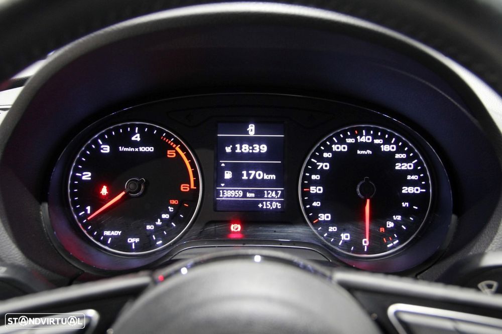 Audi A3 Limousine 1.6 TDI Design - 16