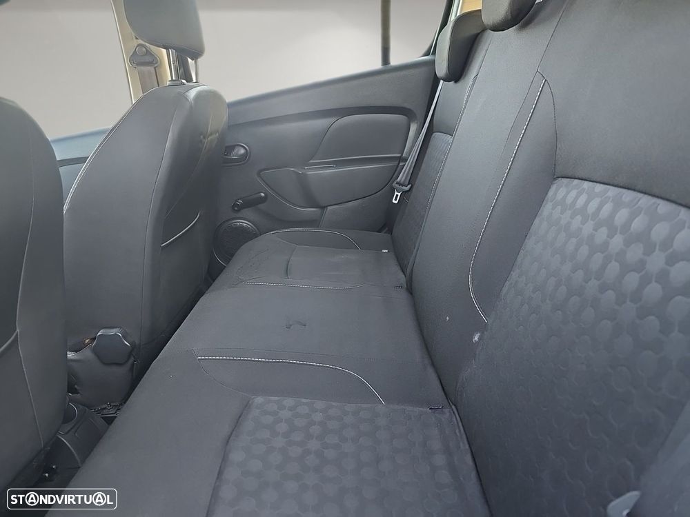 Dacia Sandero - 11