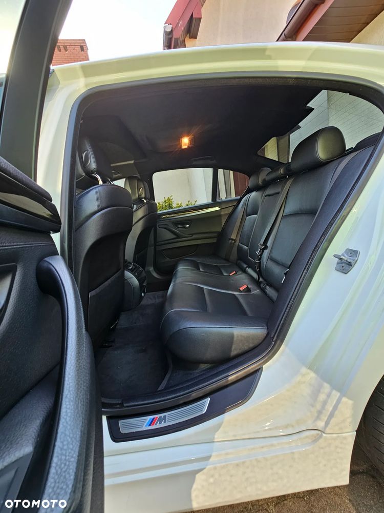 BMW Seria 5 535i xDrive - 37