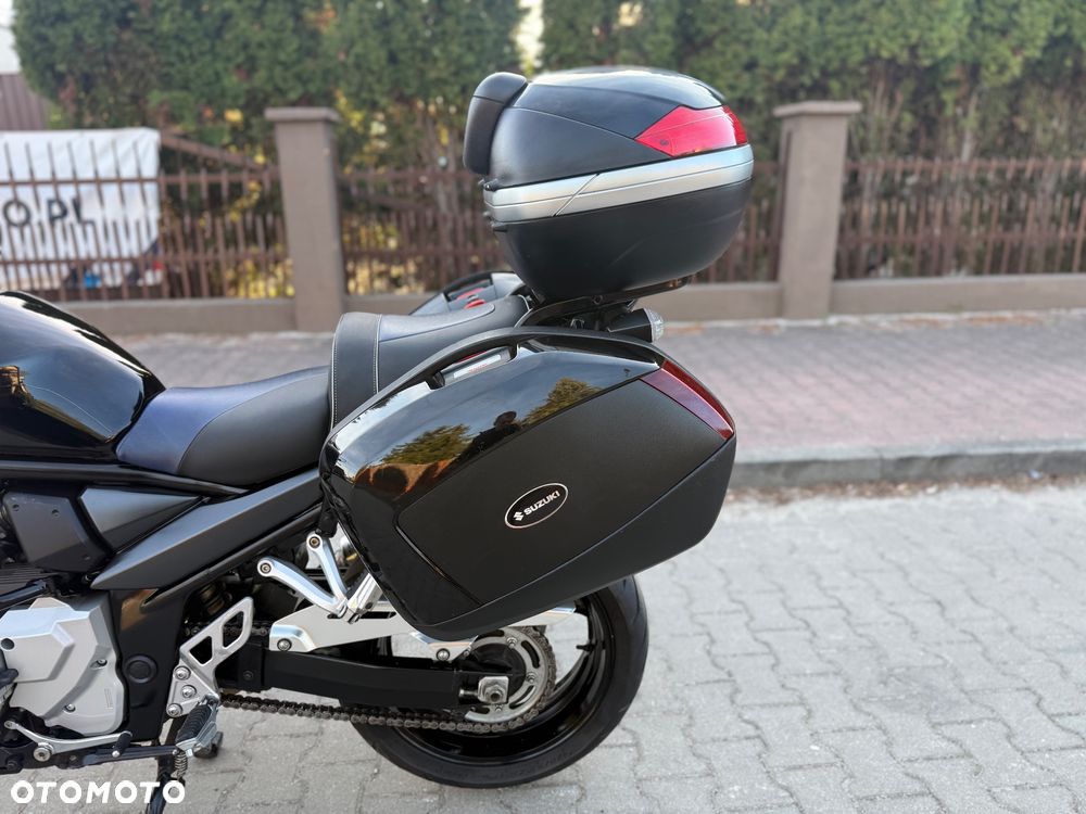Suzuki Bandit - 25