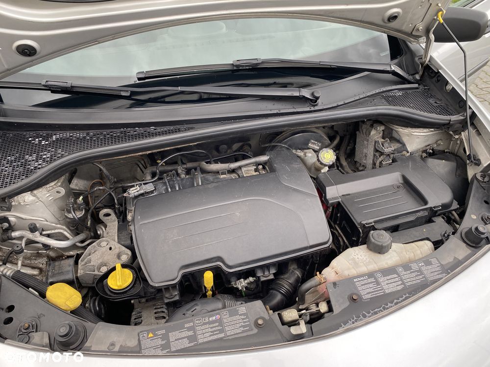 Renault Clio - 22