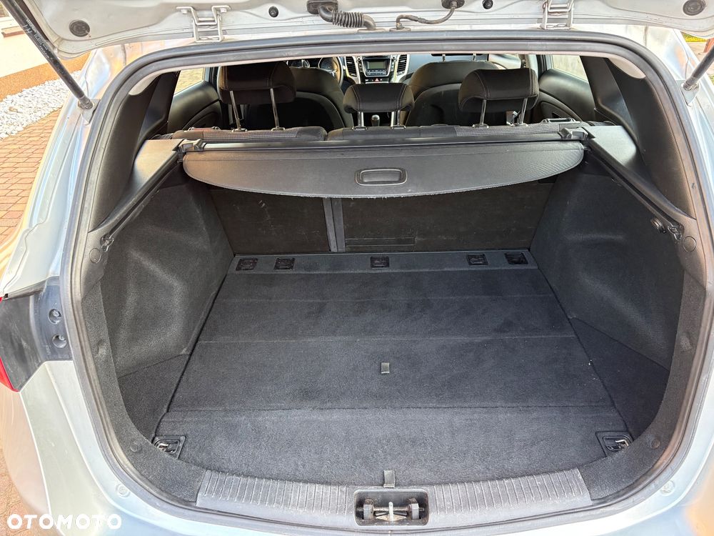 Hyundai i30 1.6 CRDi Classic + - 5