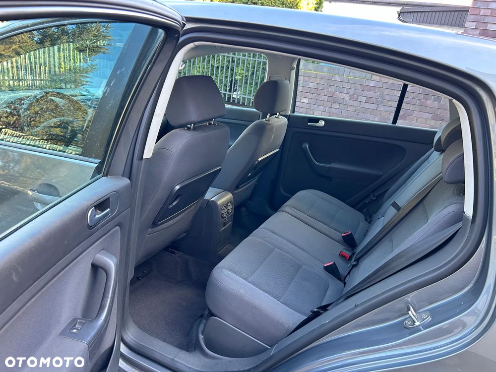 Volkswagen Golf Plus 2.0 FSI Comfortline - 7