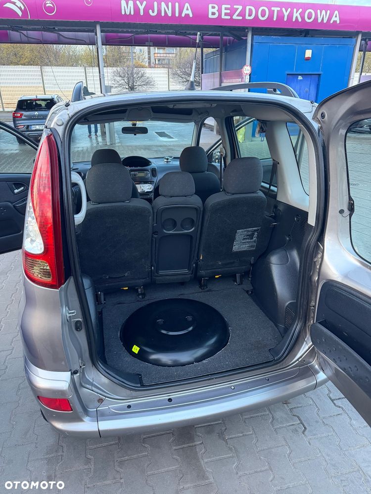 Toyota Yaris Verso 1.5 Sol - 8