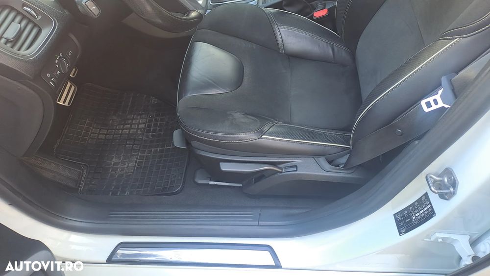 Volvo V40 D3 Aut. R-Design - 8