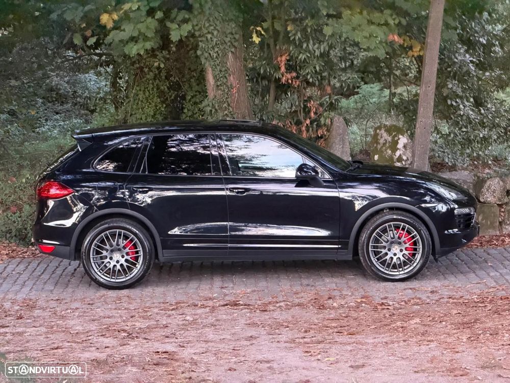 Porsche Cayenne Platinum Edition - 8