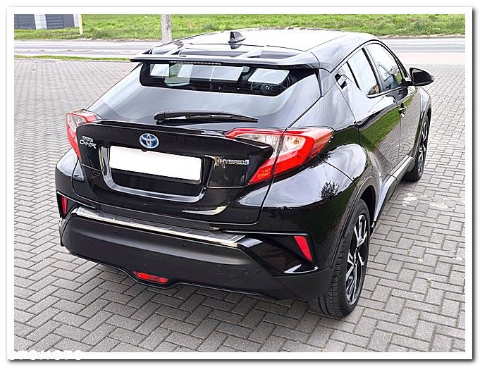 Toyota C-HR - 12