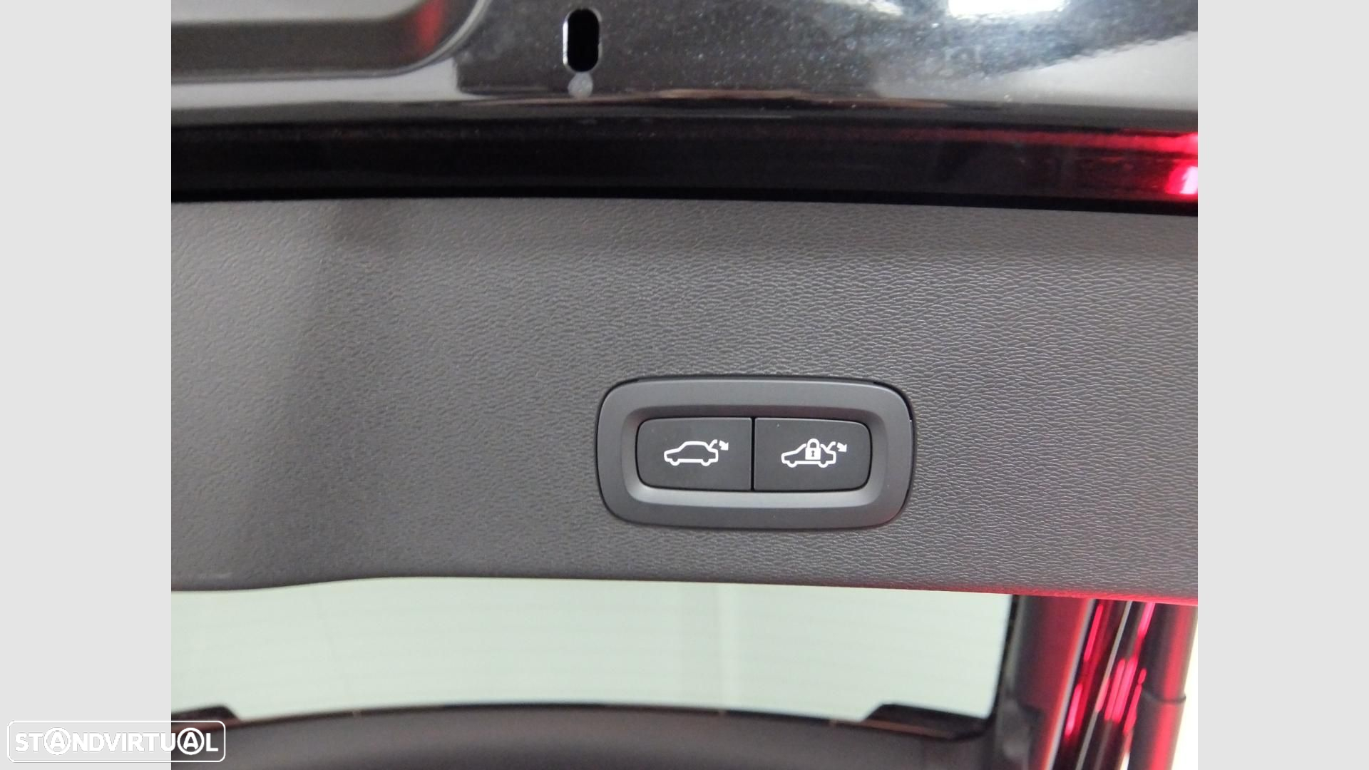 Volvo C40 Recharge Twin Ultimate - 9