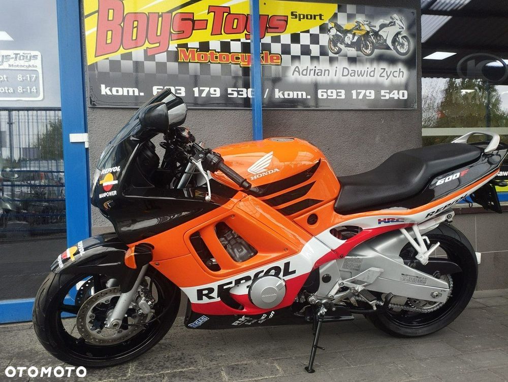 Honda CBR - 3