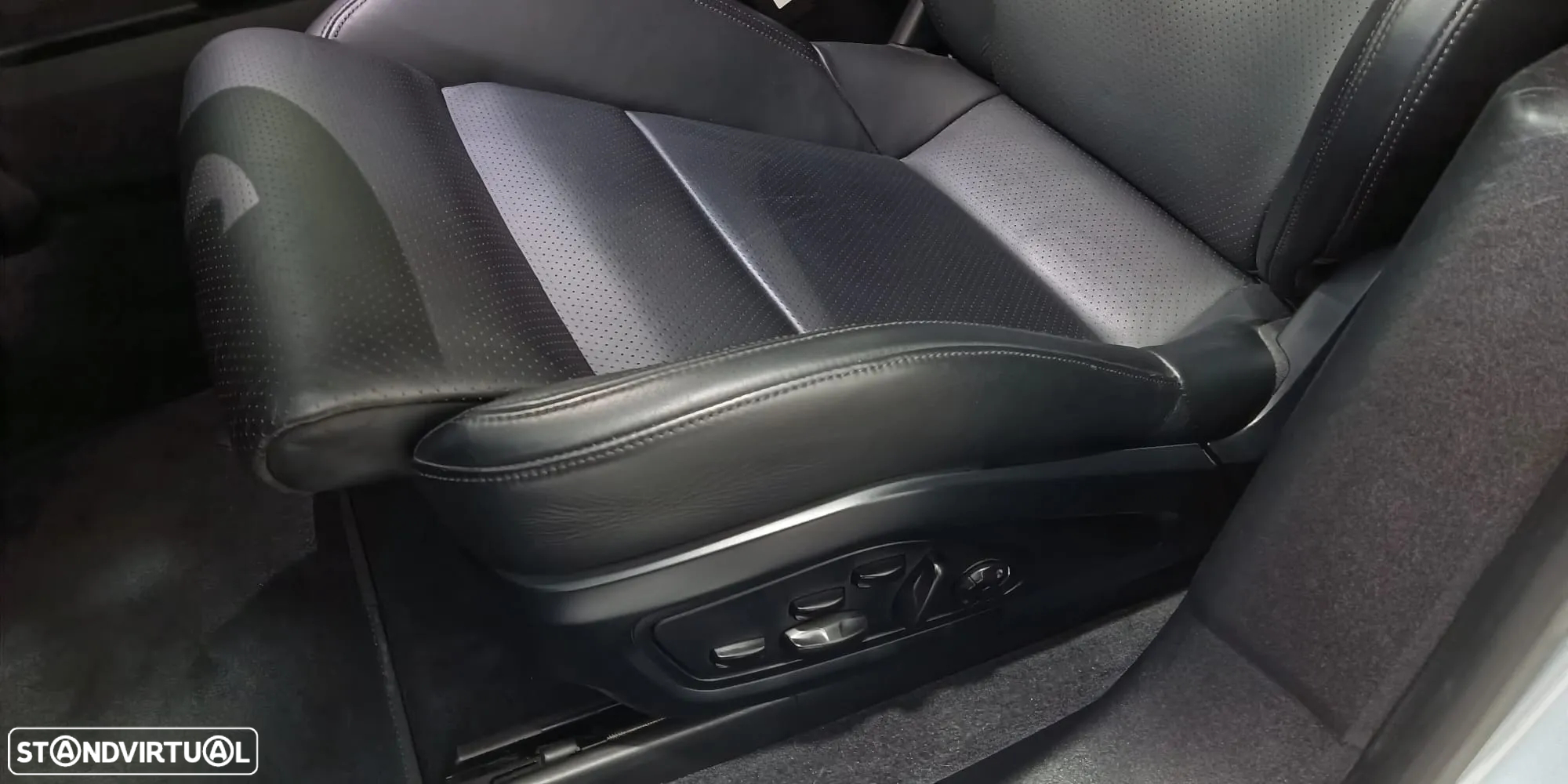 Porsche Taycan 4S - 15
