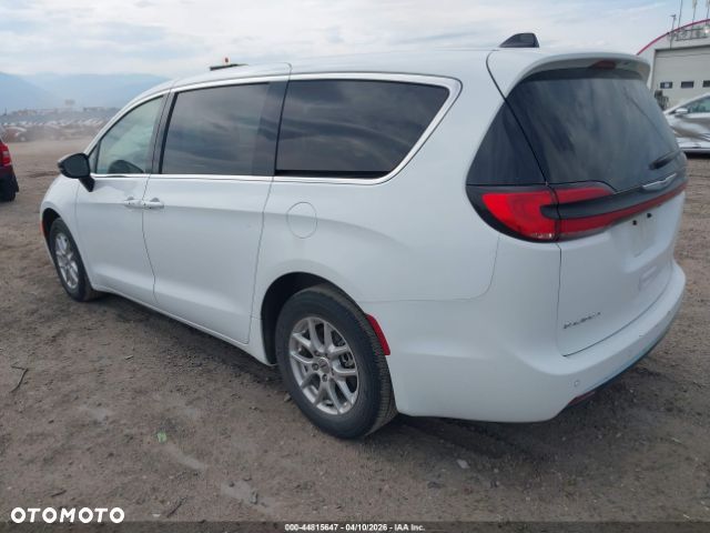 Chrysler Pacifica ver-2-5-sports--line-awd - 3