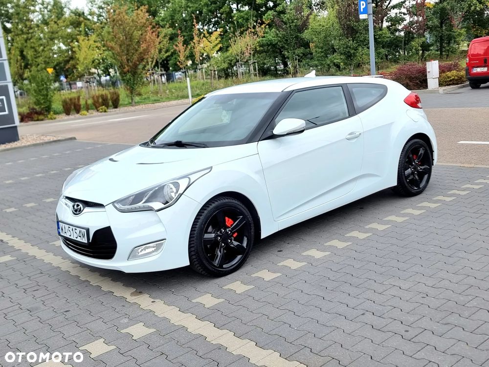 Hyundai Veloster 1.6 Style - 18